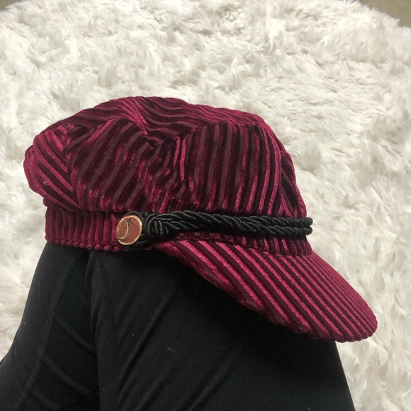 Magenta baker boy hat - Picture 2 of 4